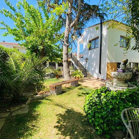 Charming Apartment In A Duplex With Garden & Balcony كونيت المظهر الخارجي الصورة