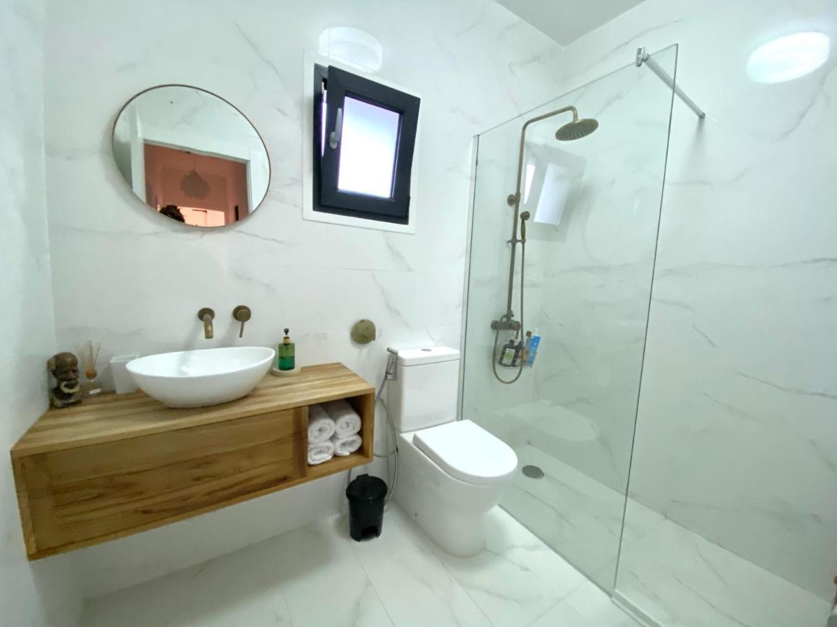 Charming Apartment In A Duplex With Garden & Balcony كونيت المظهر الخارجي الصورة
