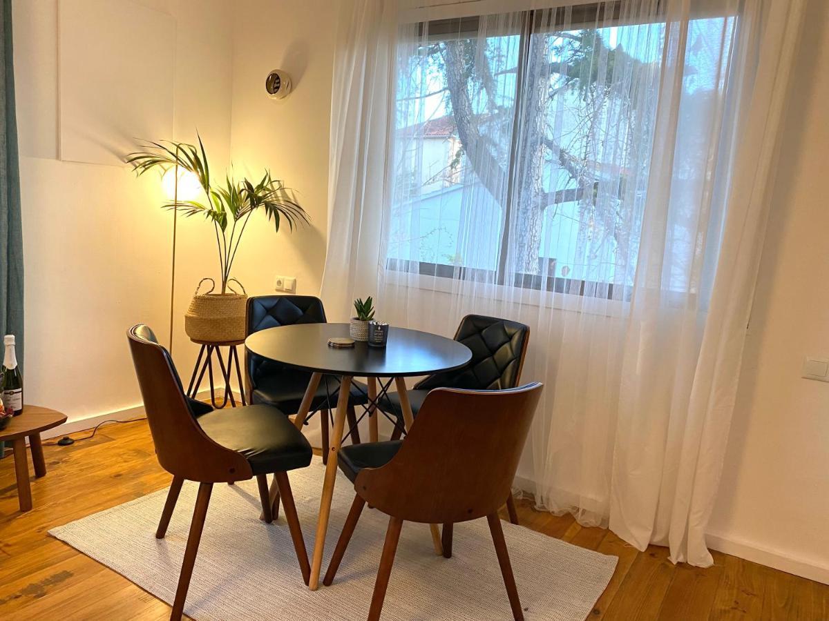 Charming Apartment In A Duplex With Garden & Balcony كونيت المظهر الخارجي الصورة