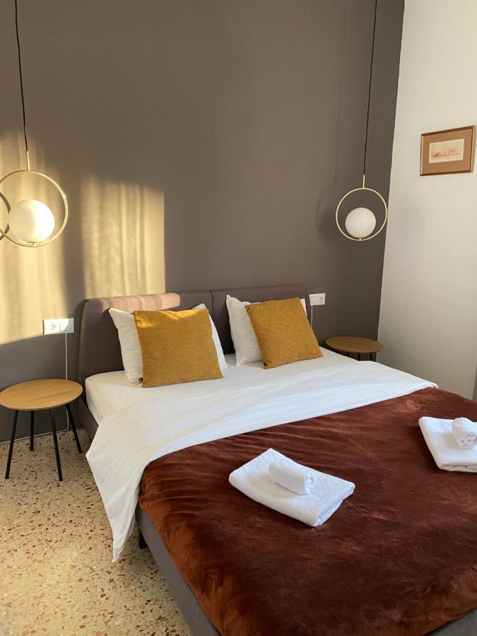 Charming Apartment In A Duplex With Garden & Balcony كونيت المظهر الخارجي الصورة